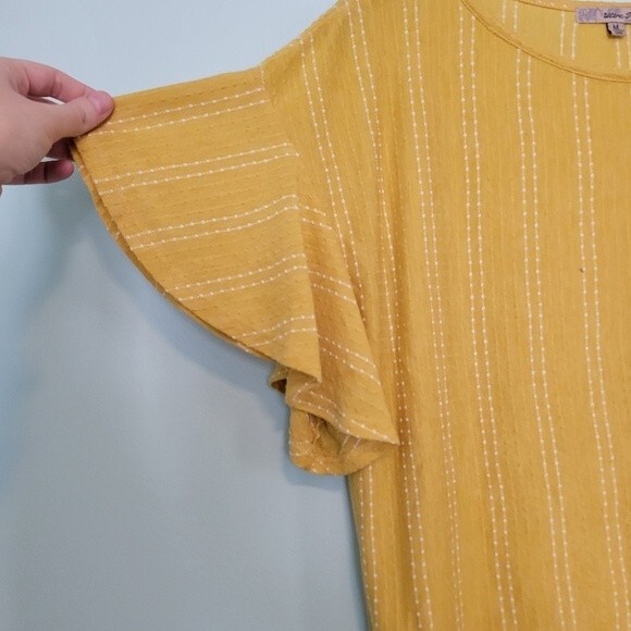 Ultra Teeze Mustard Yellow Flutter Sleeve Blouse Size Medium - Picture 3 of 5